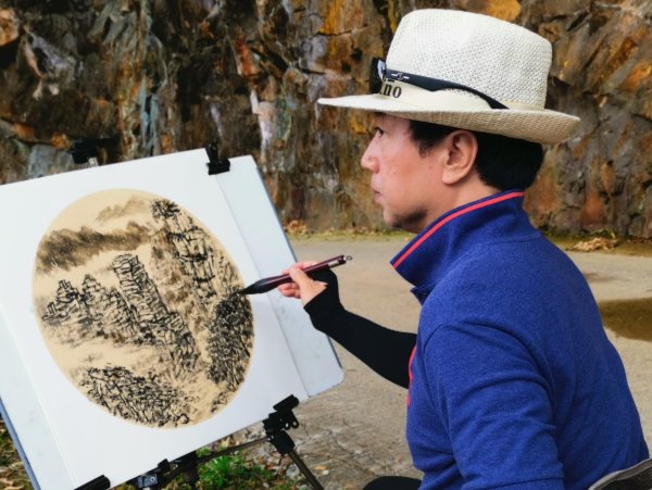 博易股票 于市井与山林间捕捉生命诗篇——司徒锦璇写生作品赏析